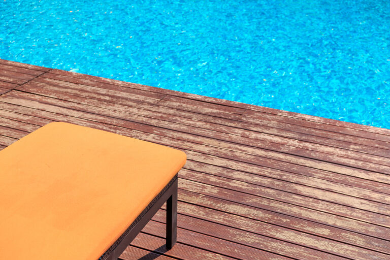 Choosing the Best Material for Pool Decks: A Comprehensive Guide